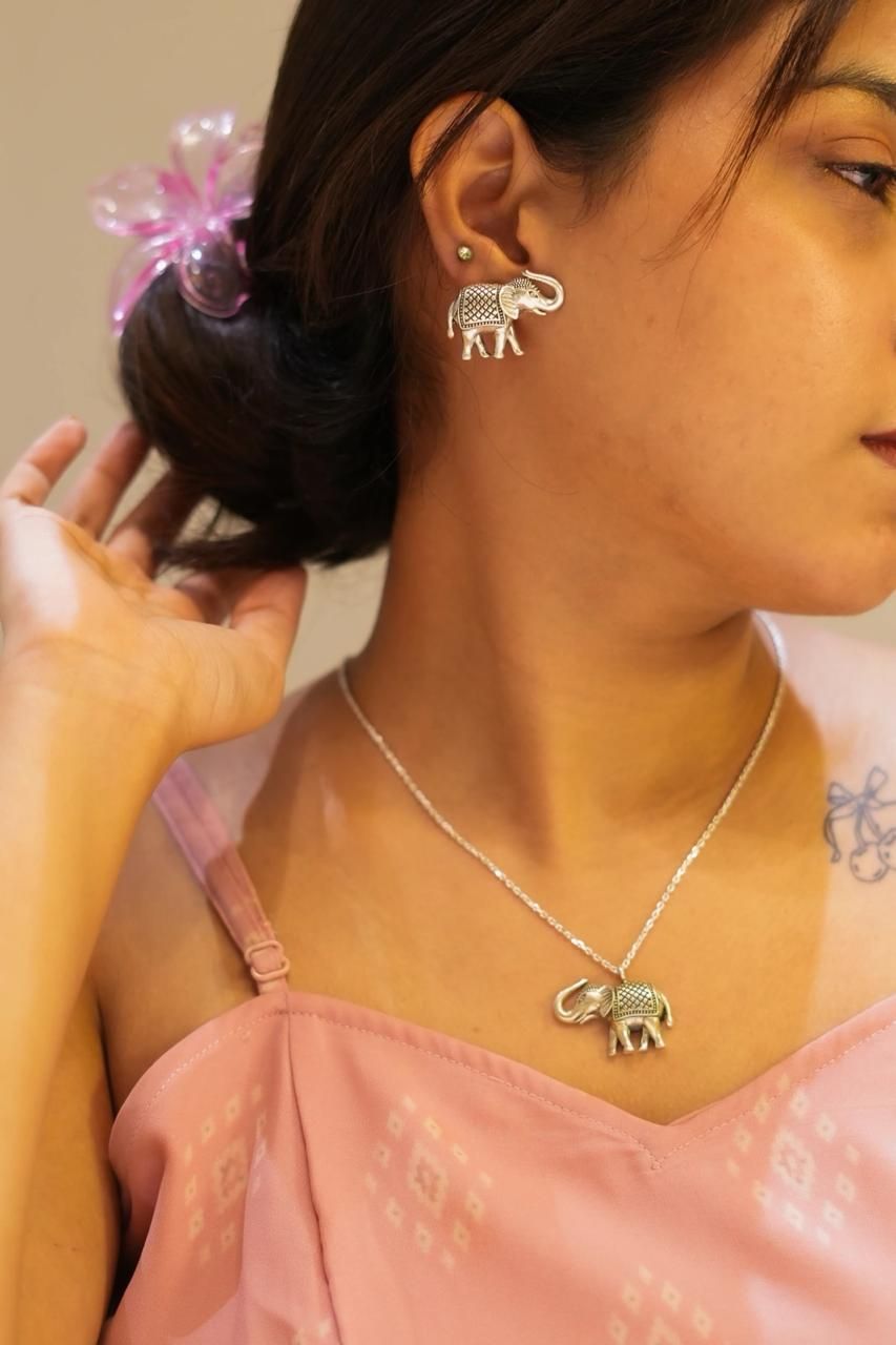 Elephant Necklace Set